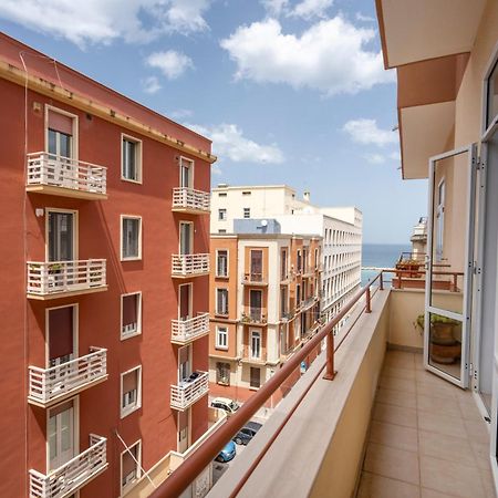 Casa Bonaive, Ampio Trilocale Vista Mare Lägenhet Bari Exteriör bild